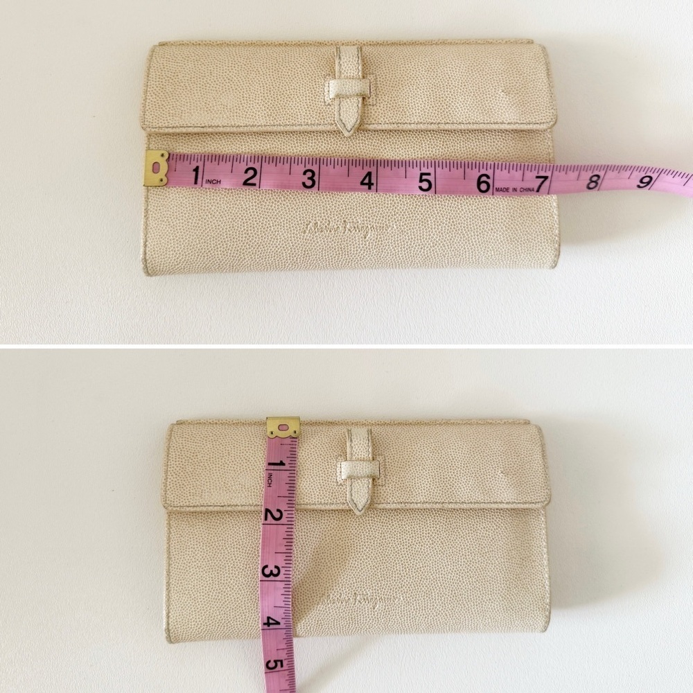 Salvatore Ferragamo Wallet Pebbled Leather Cream Casual Classic Chic Minimalist - Picture 12 of 12